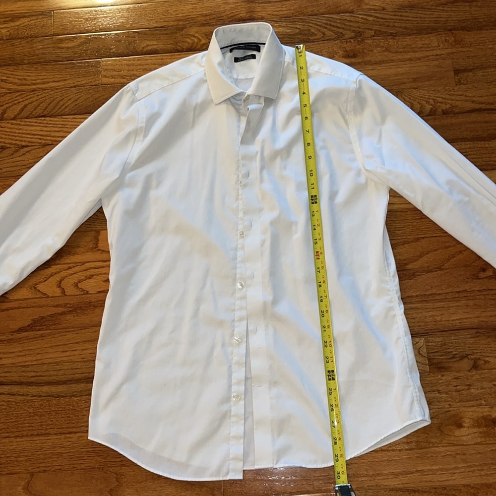 Tommy Hilfiger button-down dress shirt - Picture 2 of 7